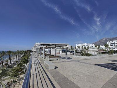 Duplex Apartment On The Beach 71 Marbella Exterior foto